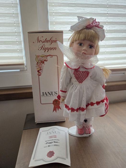 Чисто нови Немски кукли