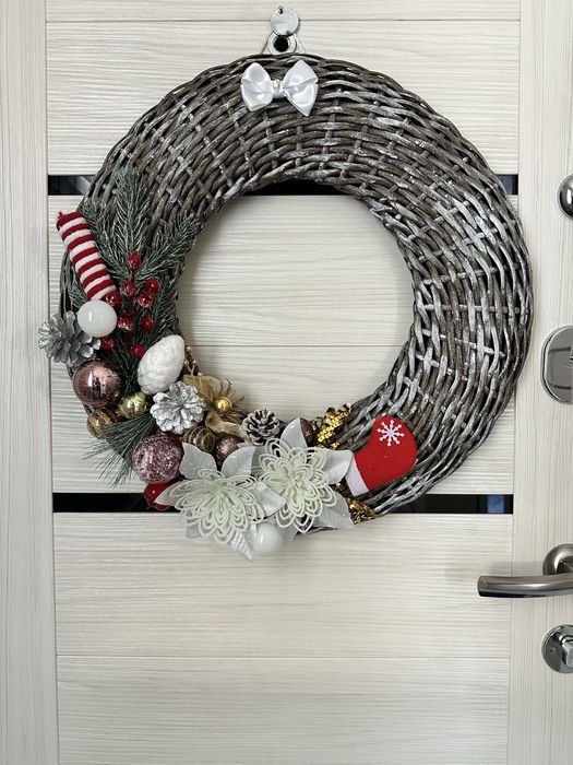 Новогодний венок для декора
