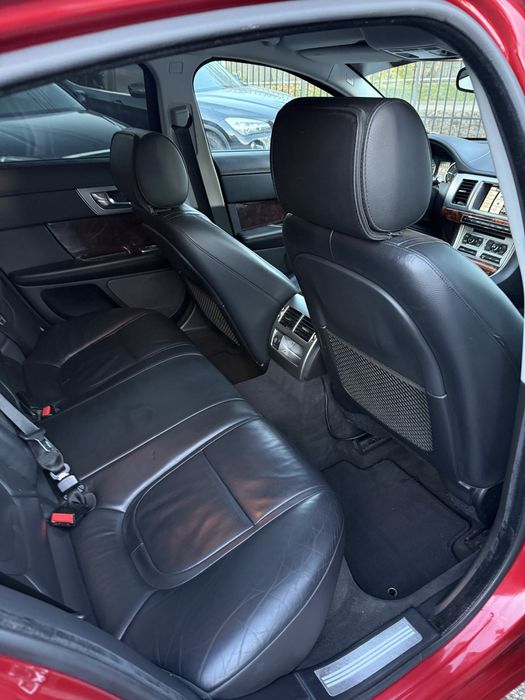 Posibilitate Rate Jaguar XF 2.2 Euro5 Super Calitate, Garantie 12 36