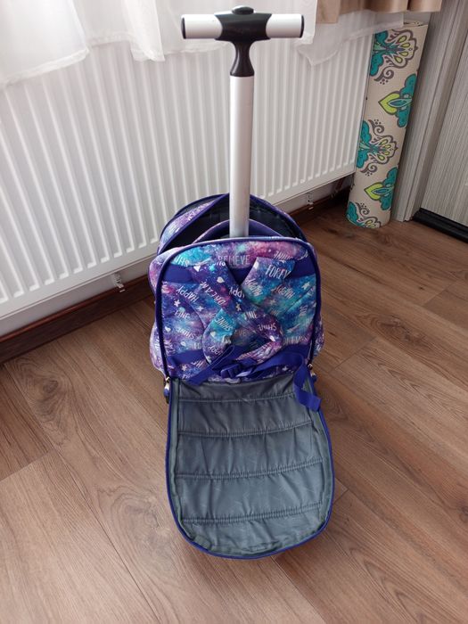 Ghiozdan troler pentru scoala