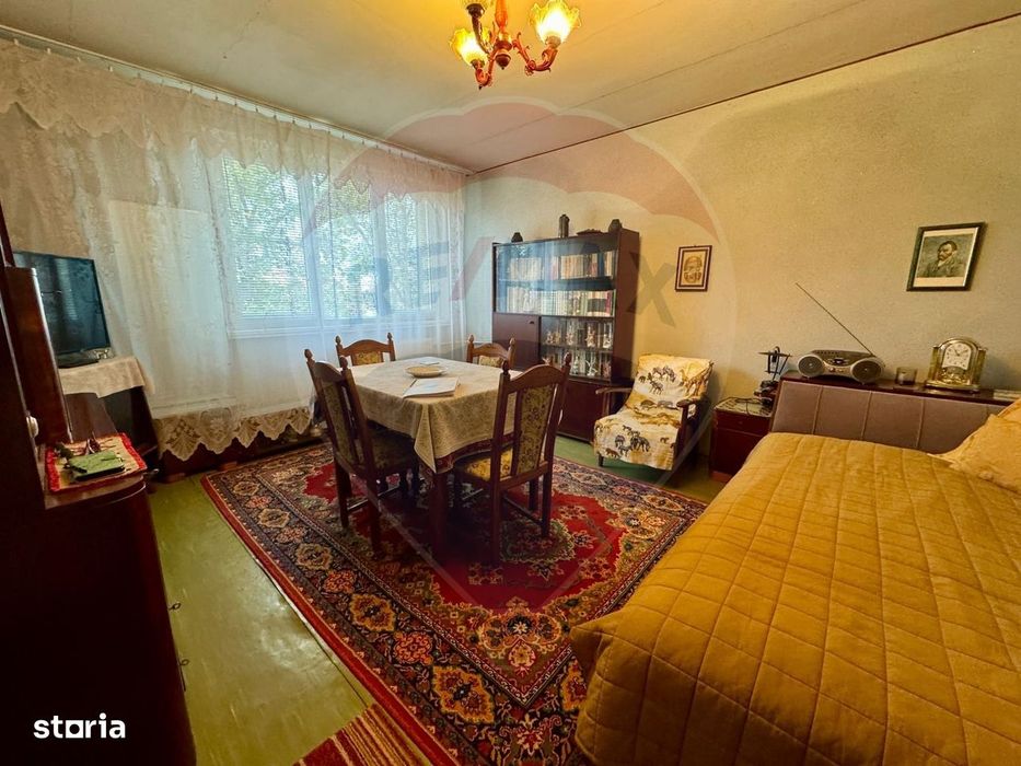 Apartament cu 2 camere de vânzare în zona Rovine