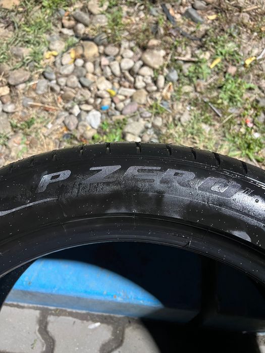 Летни гуми Pirelli 245/45 R19 , DOT 21