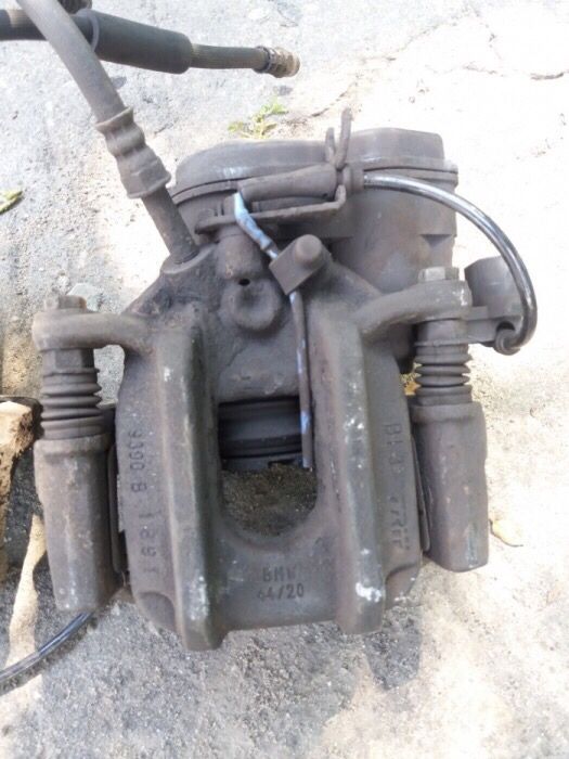 Etrier fata spate stanga dreapta f10 f30