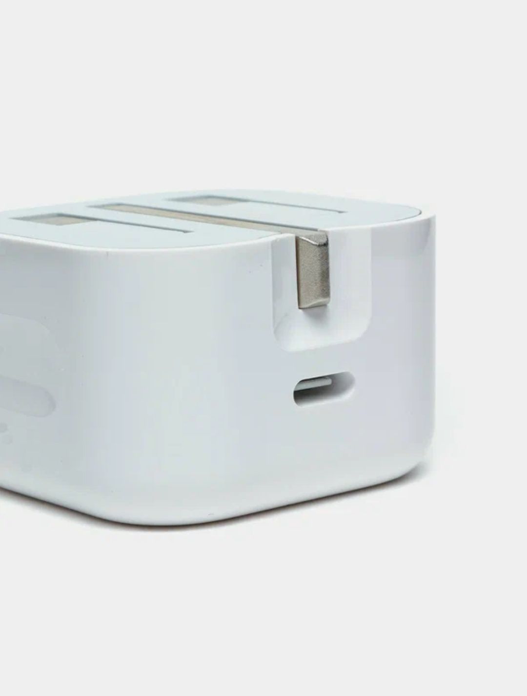 iPhone ucun original zaryad qurilmasi yetkazib berish bor