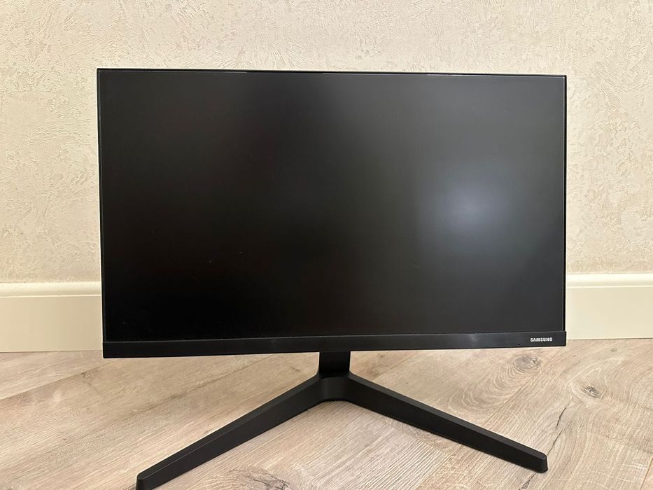 Монитор Samsung 23.8 дюймов