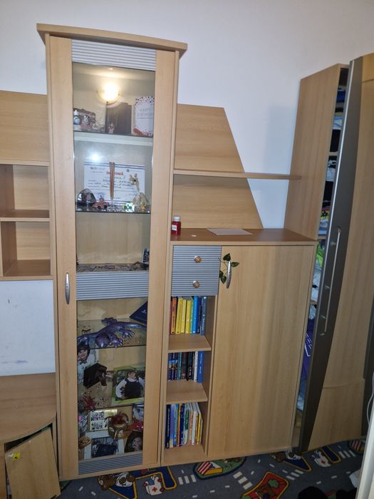 Vand mobila living,dormitor,sufragerie