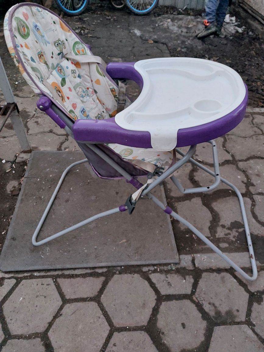 Продам стульчик детский