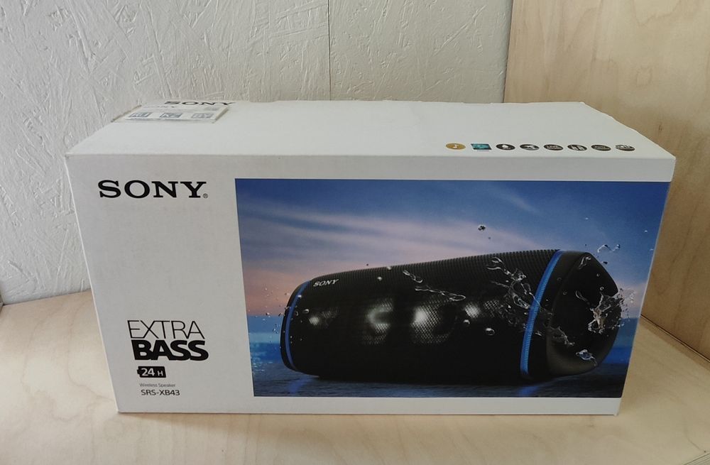 Портативная колонка Sony SRS-XB43 черный