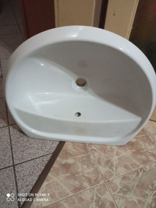 Мивка за баня, бяла