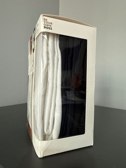 BOSS Тениски, троен пакет, чисто нов, размер S, Шито лого, Памук