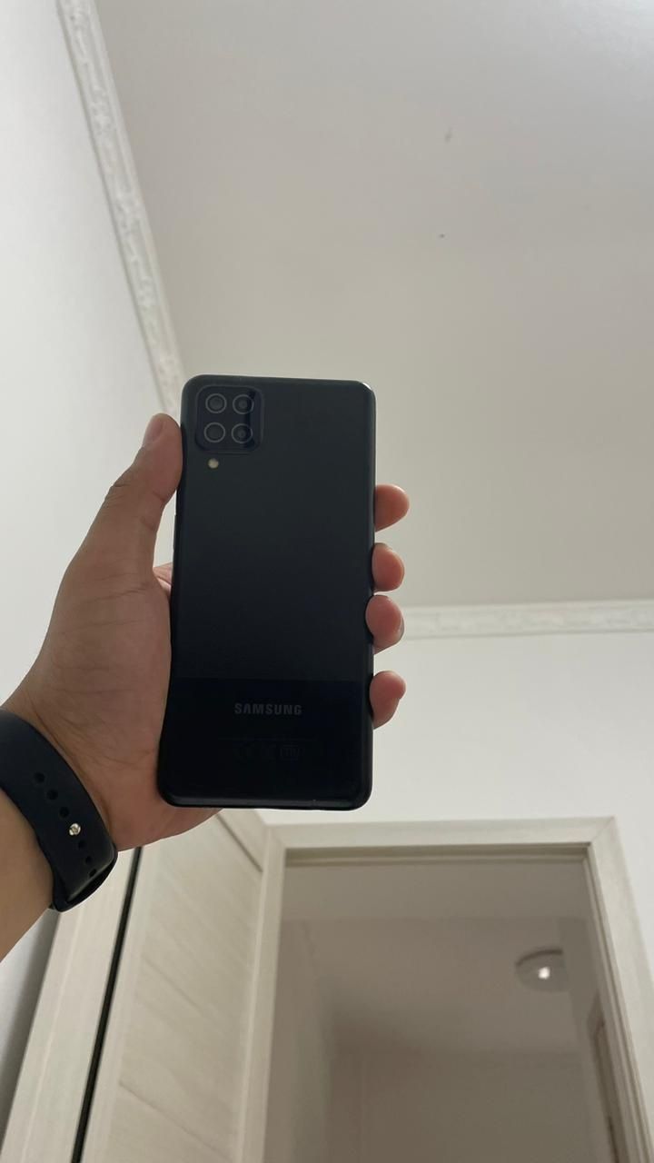 Samsung A12 продается