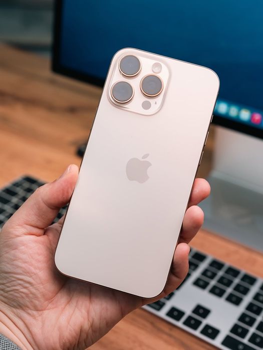 iPhone 16 Pro Max Desert Titanium 256gb