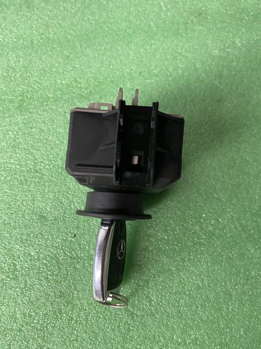 Contact cu cheie mercedes w212