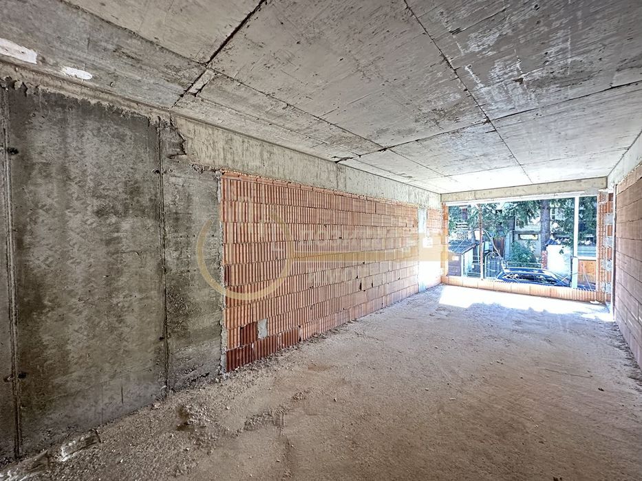 Продава се Тристаен апартамент в София, Бояна - 114 кв.м за 1989 €/кв.м - Снимка #1