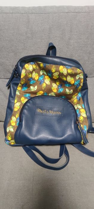Продавам чисто нови чанти и раница