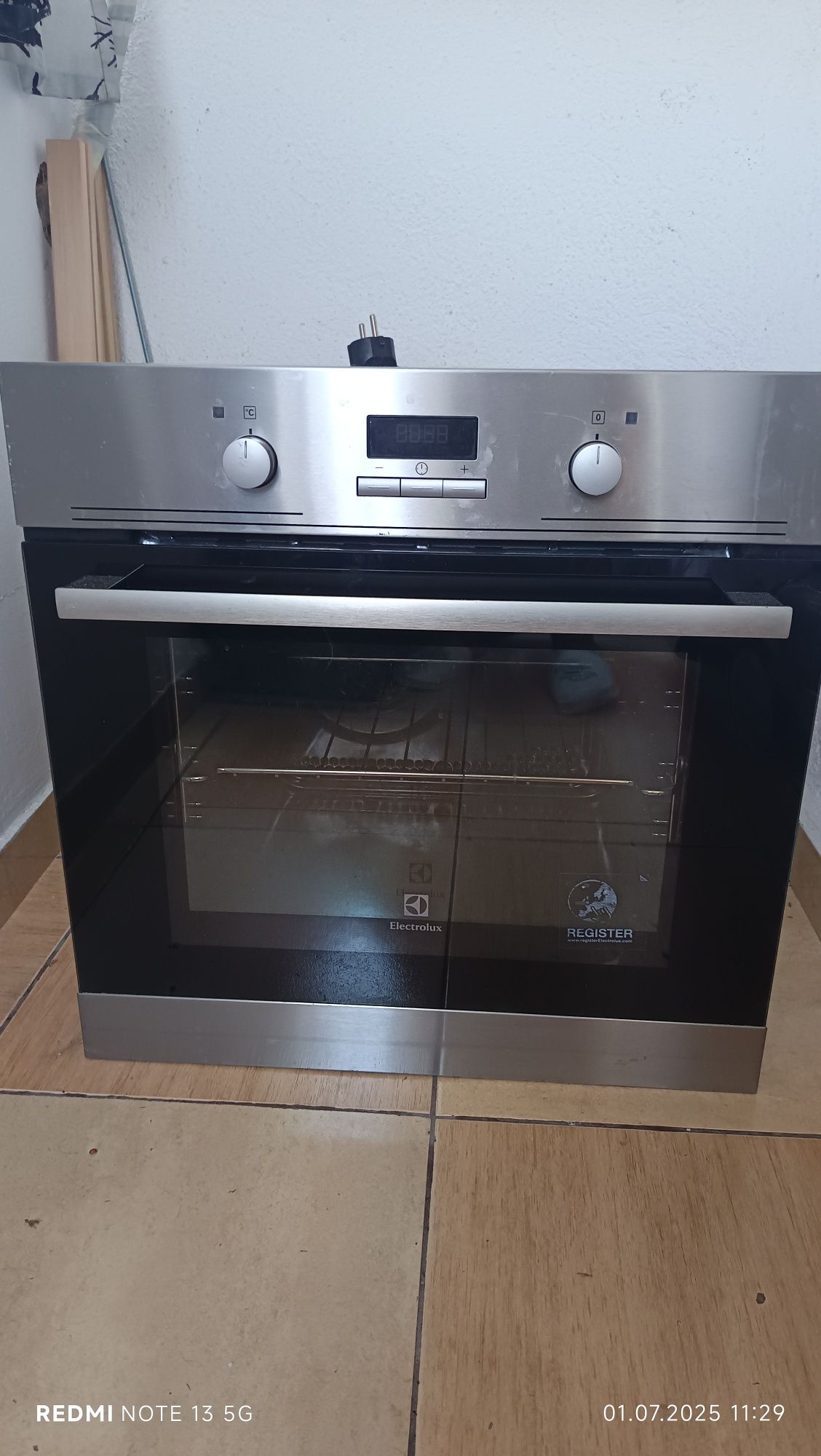 Cuptor electric  în perfectă stare