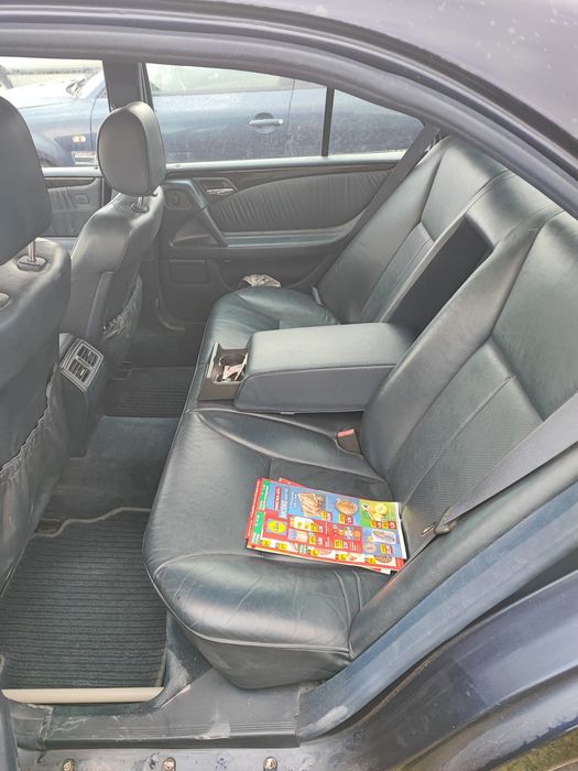 Mercedes E 200 НА ЧАСТИ