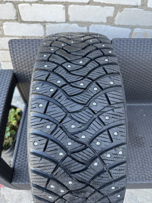 215/65/16 зимние шины Dunlop