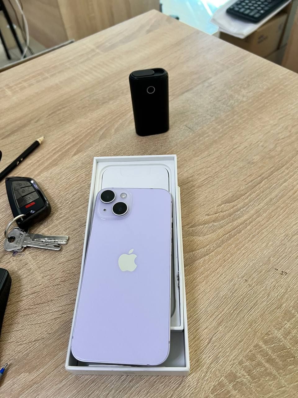 iPhone 14.        сатылады