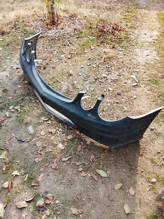 Бампер Мерседес рестайлинг лупарик рестайлинг в хорошем состоянии цена