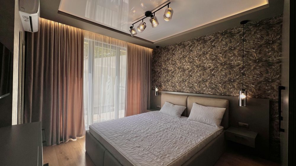 Продава се Тристаен апартамент в Варна, Бриз - 111 кв.м за 2162 €/кв.м - Снимка #7