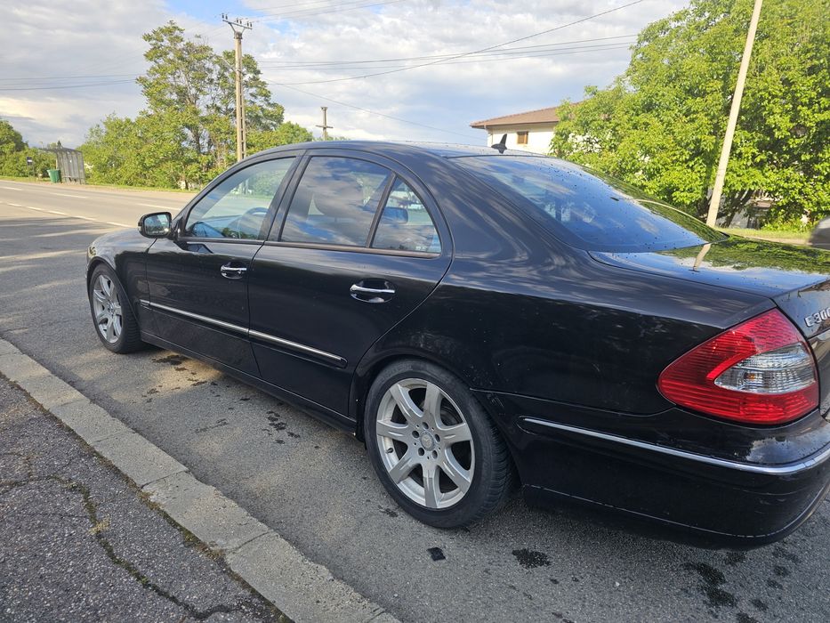 Mercedes clasa E300 ,Avangard  cutie automata , 3.0 diesel
