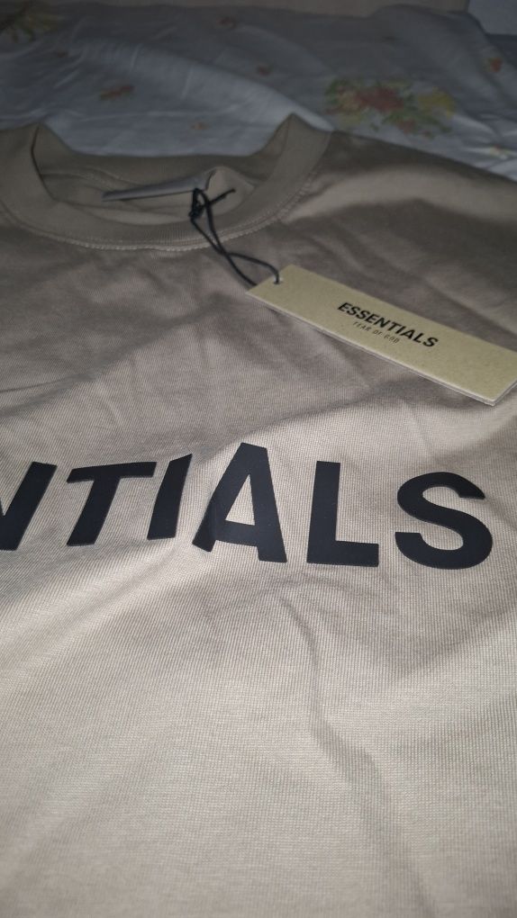 Fear Of God Essentials тениска, цвят: Camel Color