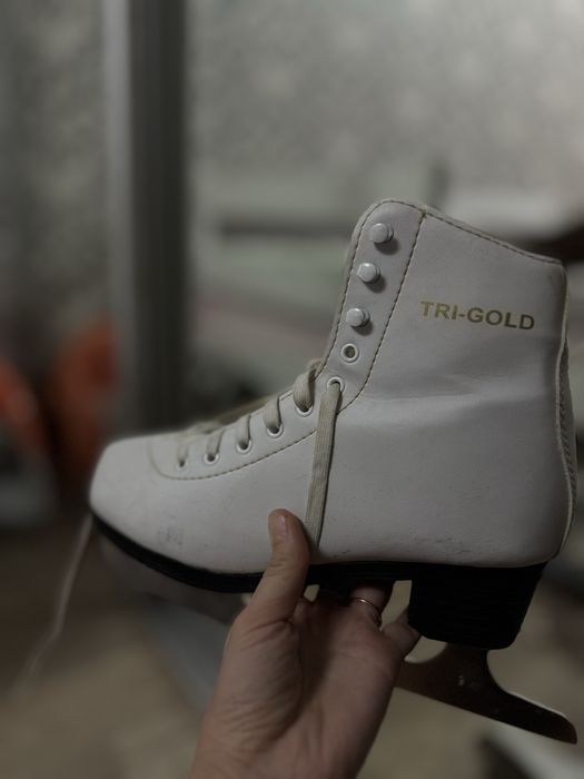 Продам коньки , размер 36-37