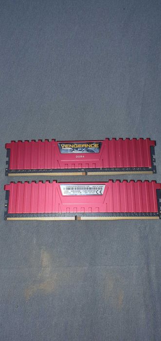 Kit Dual Channel Corsair Vengeance LPX 8 GB