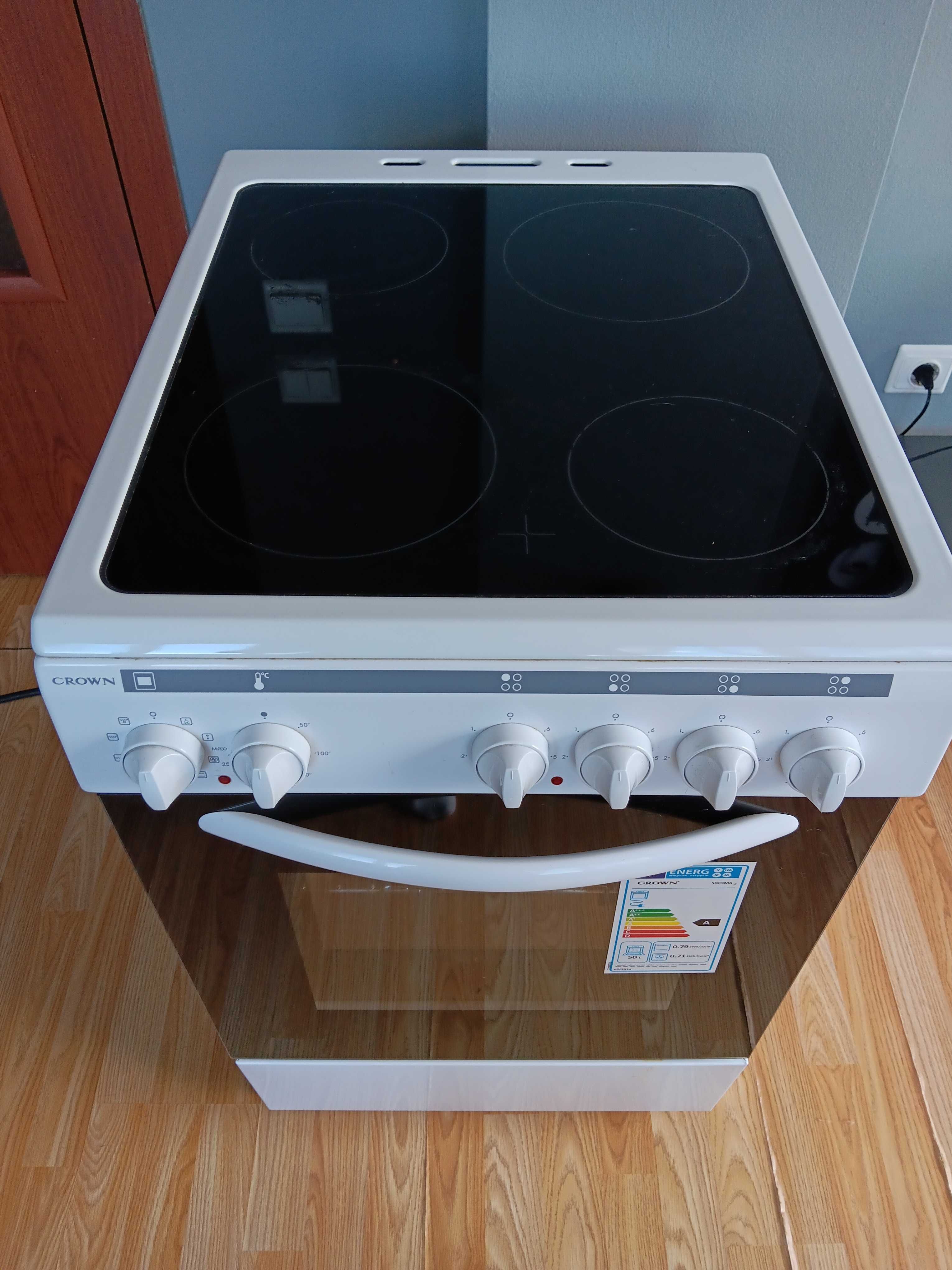 Готварска печка Crown 50C3MA, 50 л