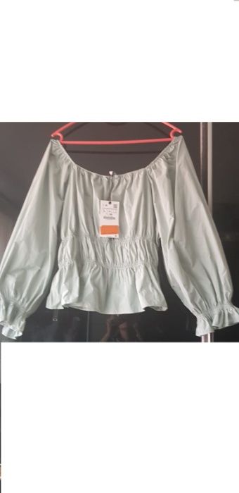 Bluza din balon, marca ZARA marime 42-44 L, verde-deschis/fistic, NOUA