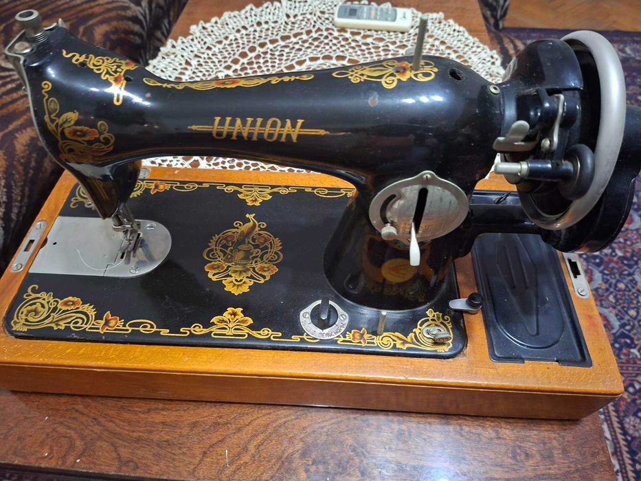 Ръчна шевна машина, много запазена