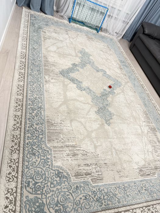 Ковер размером 250*400