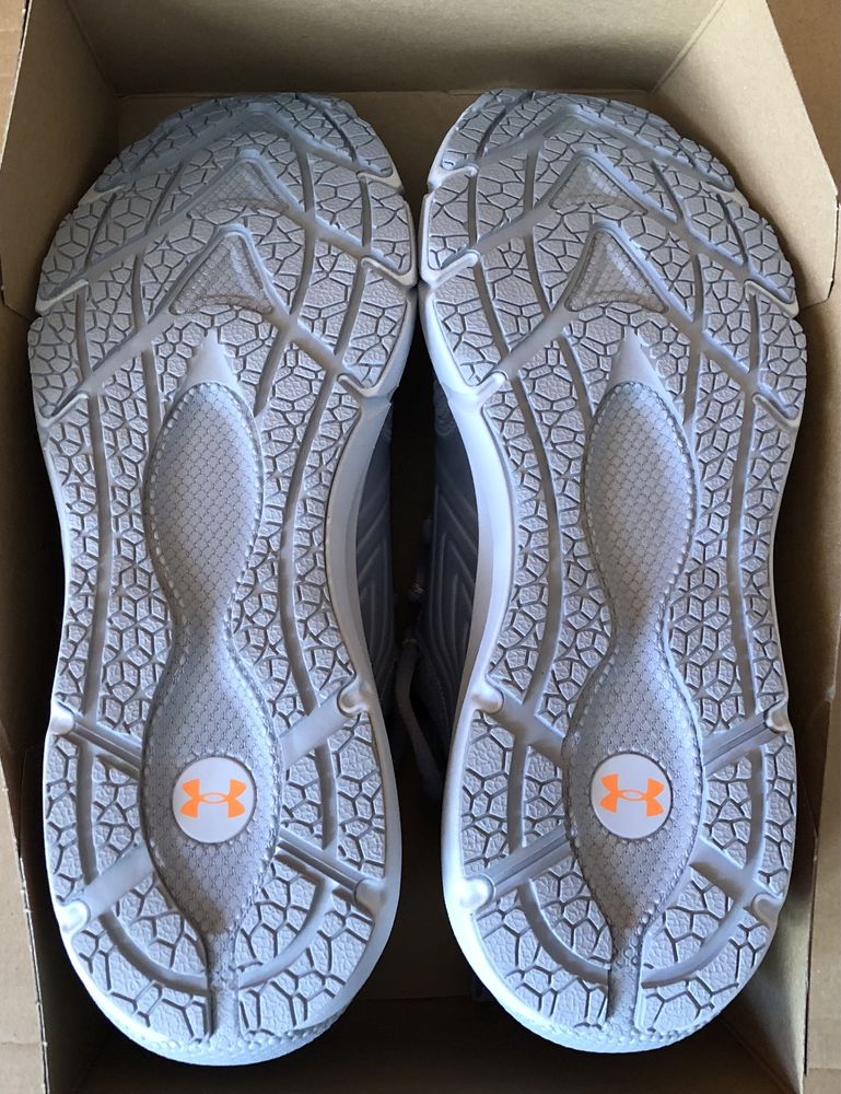 Under Armour HOVR Phantom 2 ОРИГИНАЛНИ мъжки маратонки - 43-44