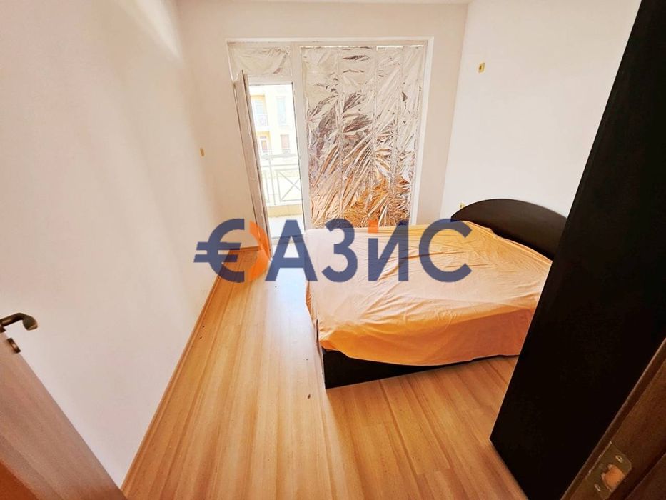 Продава се Двустаен апартамент в к.к. Слънчев бряг - 42 кв.м за 905 €/кв.м - Снимка #4
