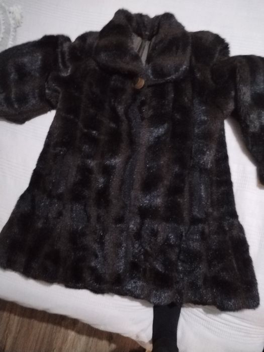 Дамско еко палто с косъм