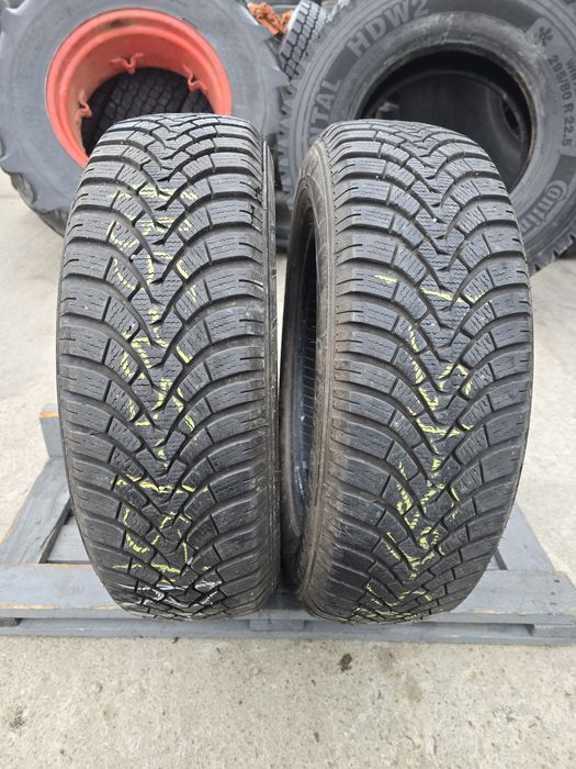 Anvelope de iarna 185-65r15 Falken