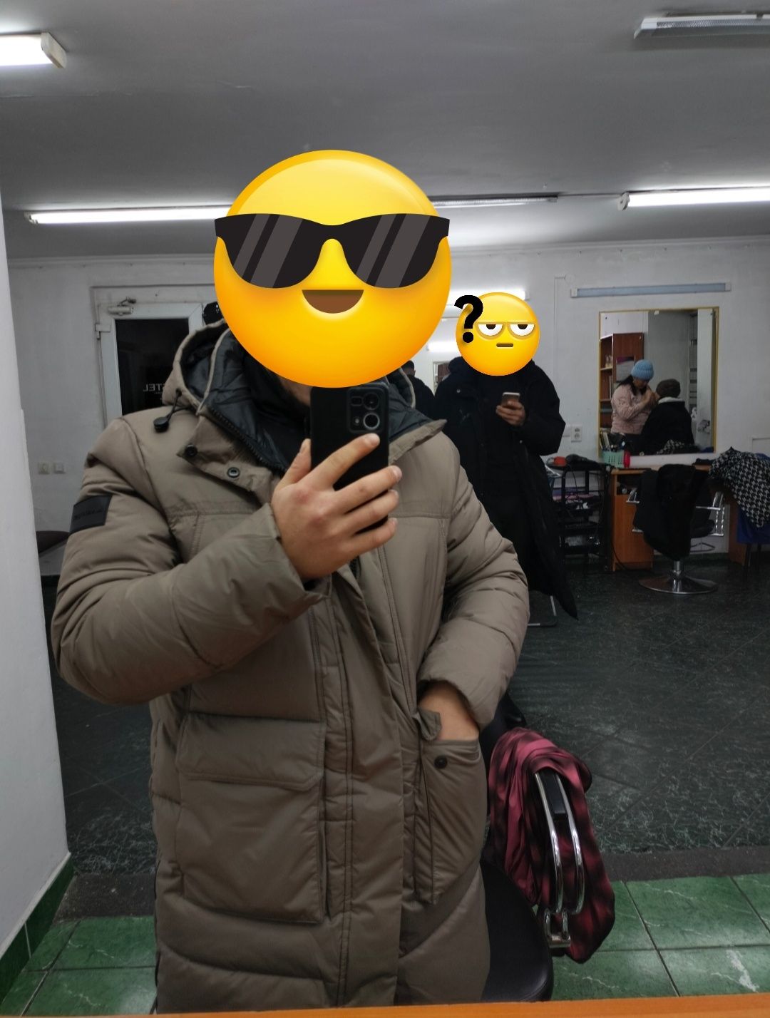 Қыстық куртка 50 мыңға алғам 1 жыл болды 20 ға берем сапасы жақсы