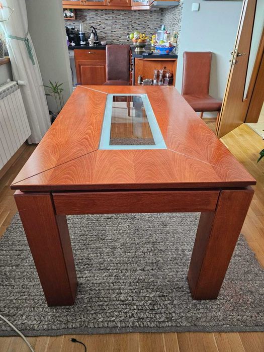 Трапезна маса масив