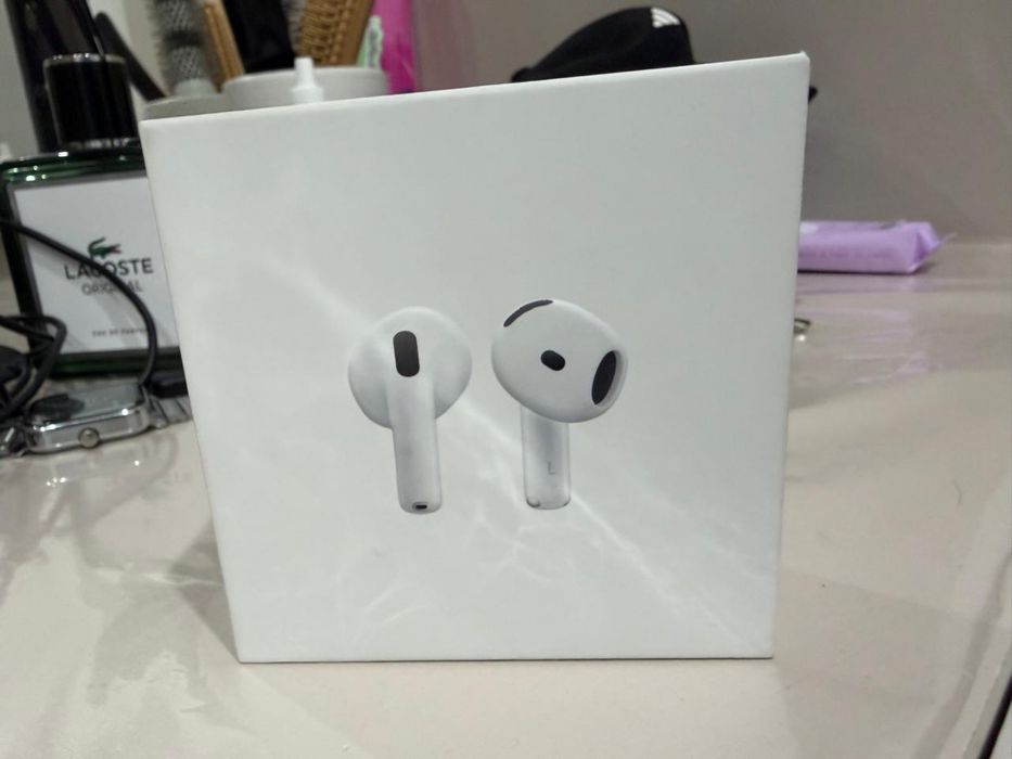 Наушники Airpods4