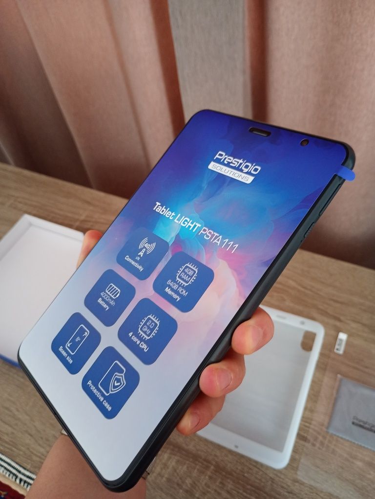 Таблет Prestigio Light PSTA111 Чисто нов