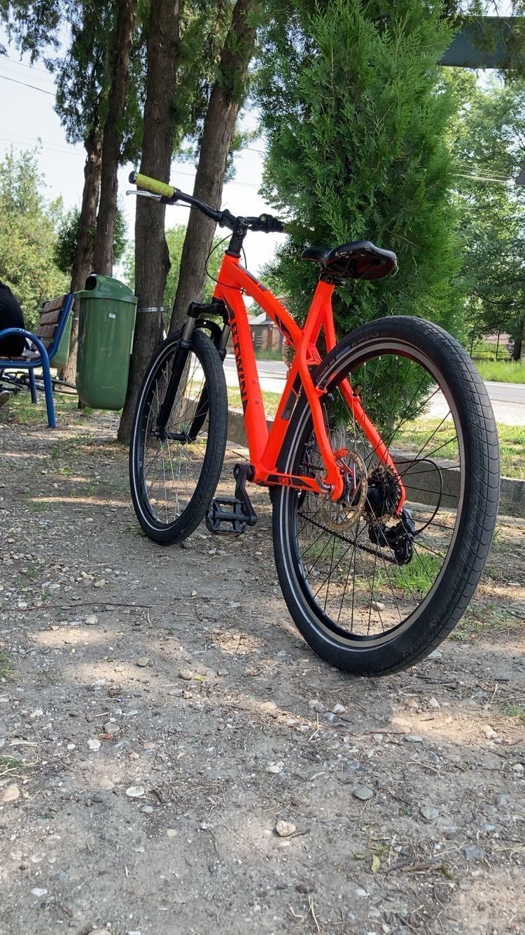 Vând bicicletă mtb rock rider
