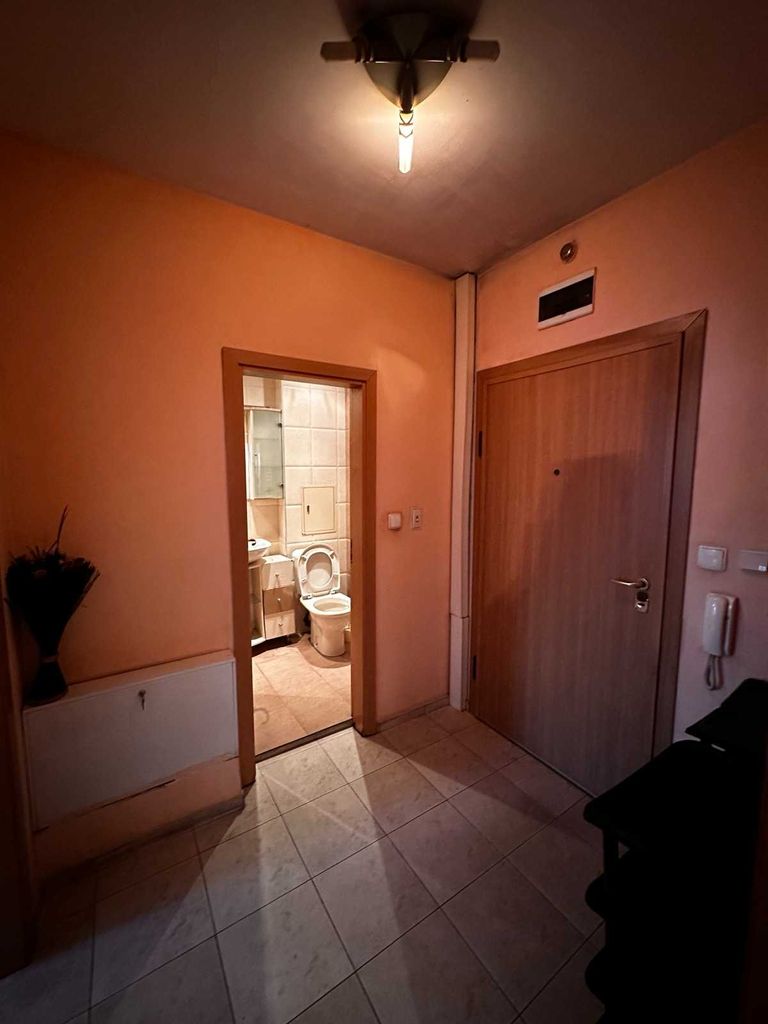 Дава се под наем Двустаен апартамент в София, Център - 56 кв.м за 509.49 € - Снимка #4