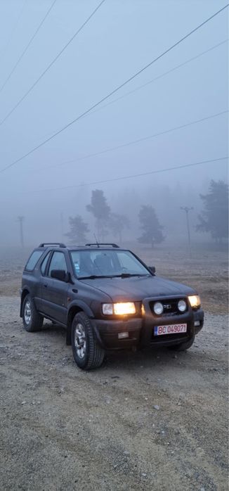 Vand sau dezmembrez opel frontera 2.2 diesel autoutilara