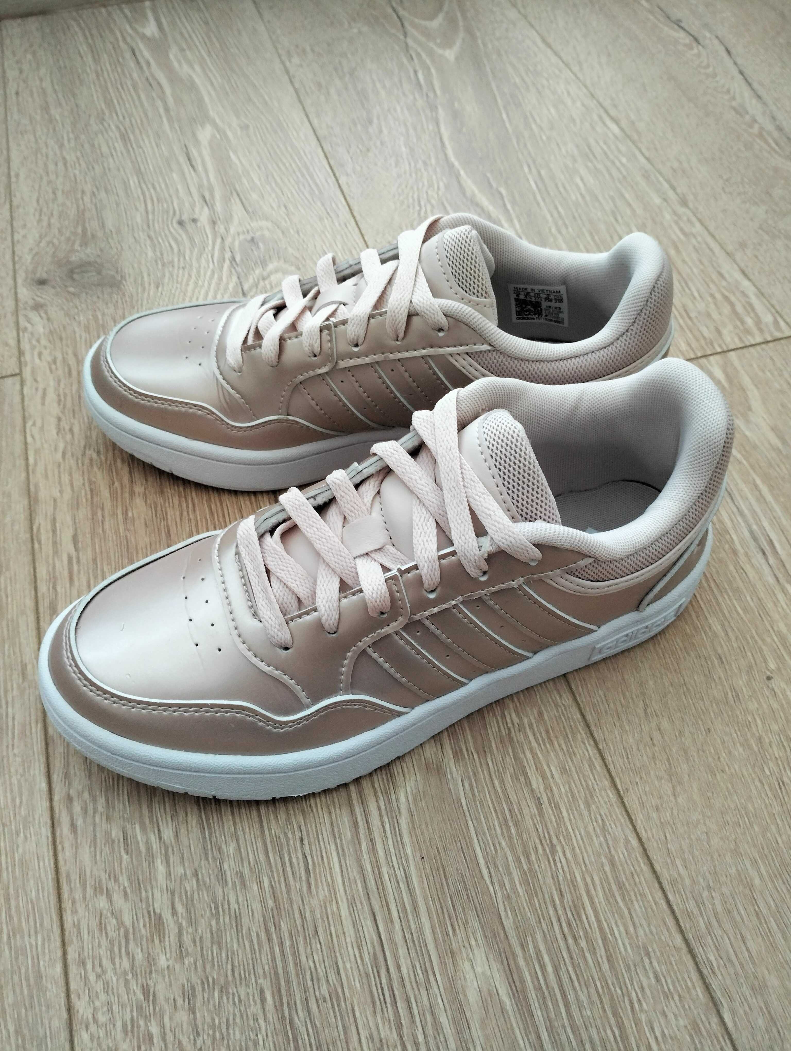 Adidas маратонки