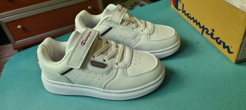 Adidași , Pantofi sport  Champion noi