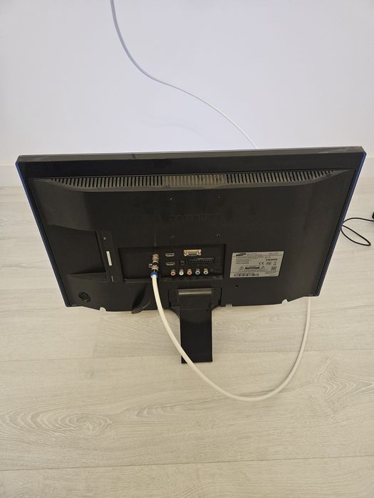 Monitor LED TV Samsung T22E390EW 54cm