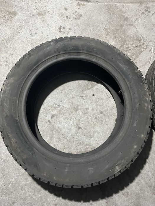 Продам шины зимние  245/55/R19