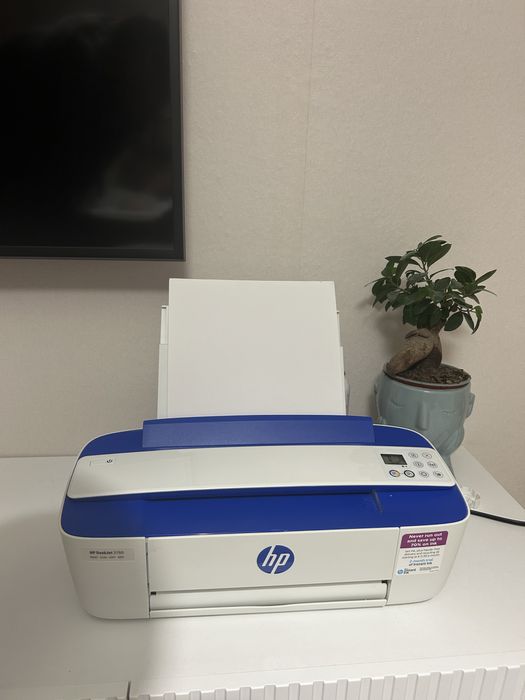 Принтер и скенер HP Desck jet 3760