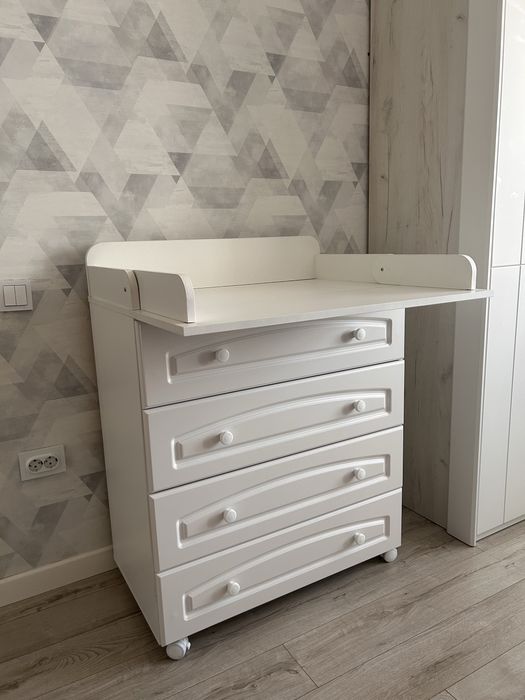 Продам пеленальный комод